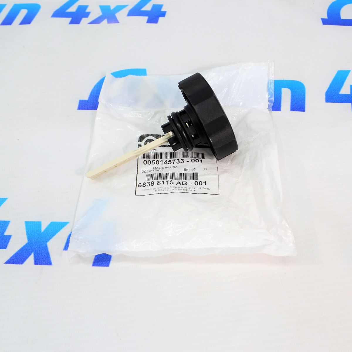 Крышка расширительного бачка Jeep Wrangler JL V2.0T (с щупом) 68388115AB