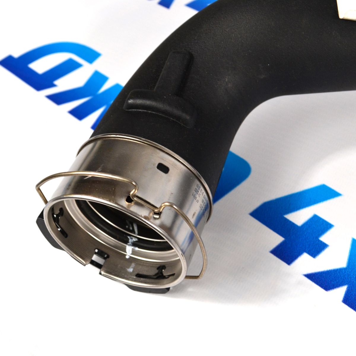 Патрубок турбины к интеркуллеру Jeep Grand Cherokee WK2 V3.0CRD 2016- 68292138AB