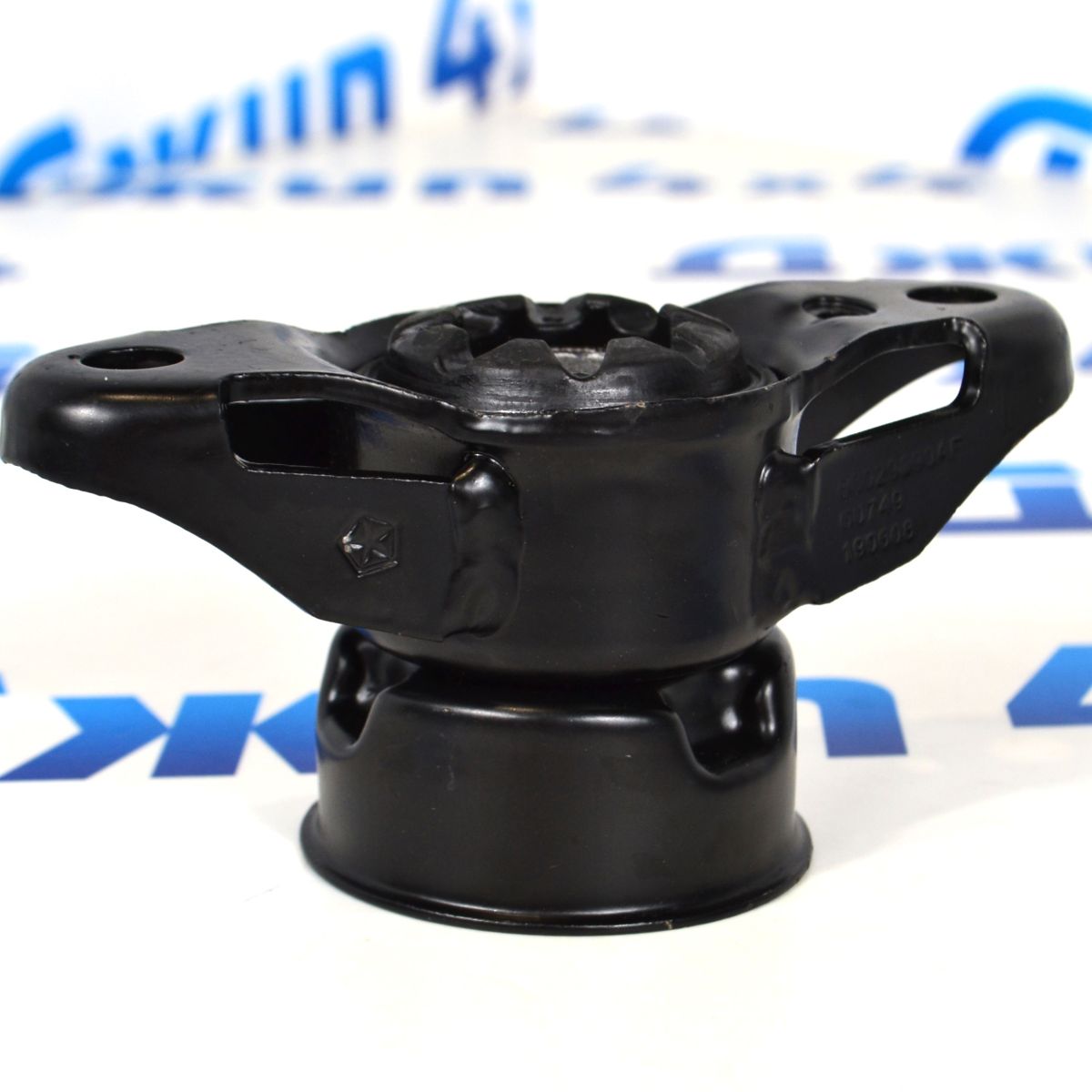 Опора заднего амортизатора Jeep Grand Cherokee WK2/Dodge Durango WD 68029590AF