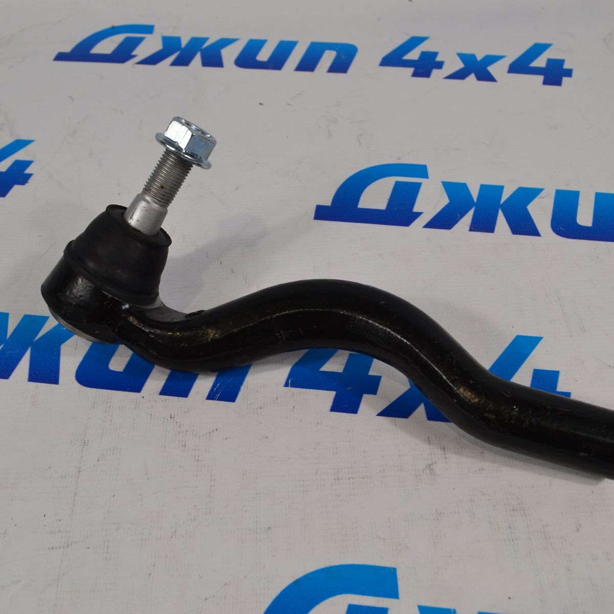 Наконечник рулевой правый Jeep Grand Cherokee WK2 68069646AB