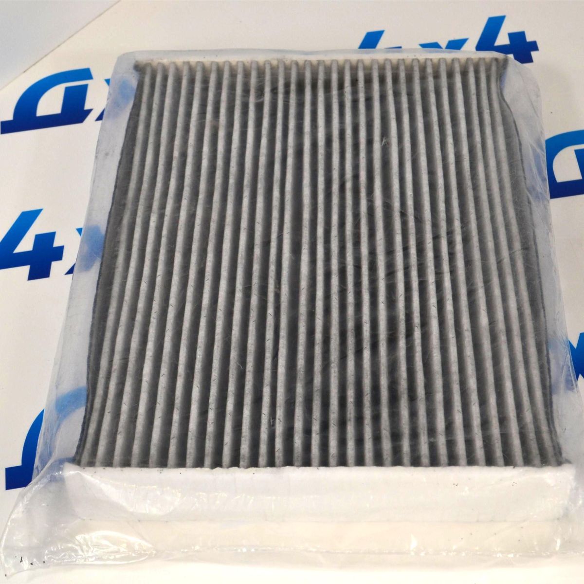 Фильтр салонный Range Rover L460/Range Rover Sport L461 (угольный) LR153587