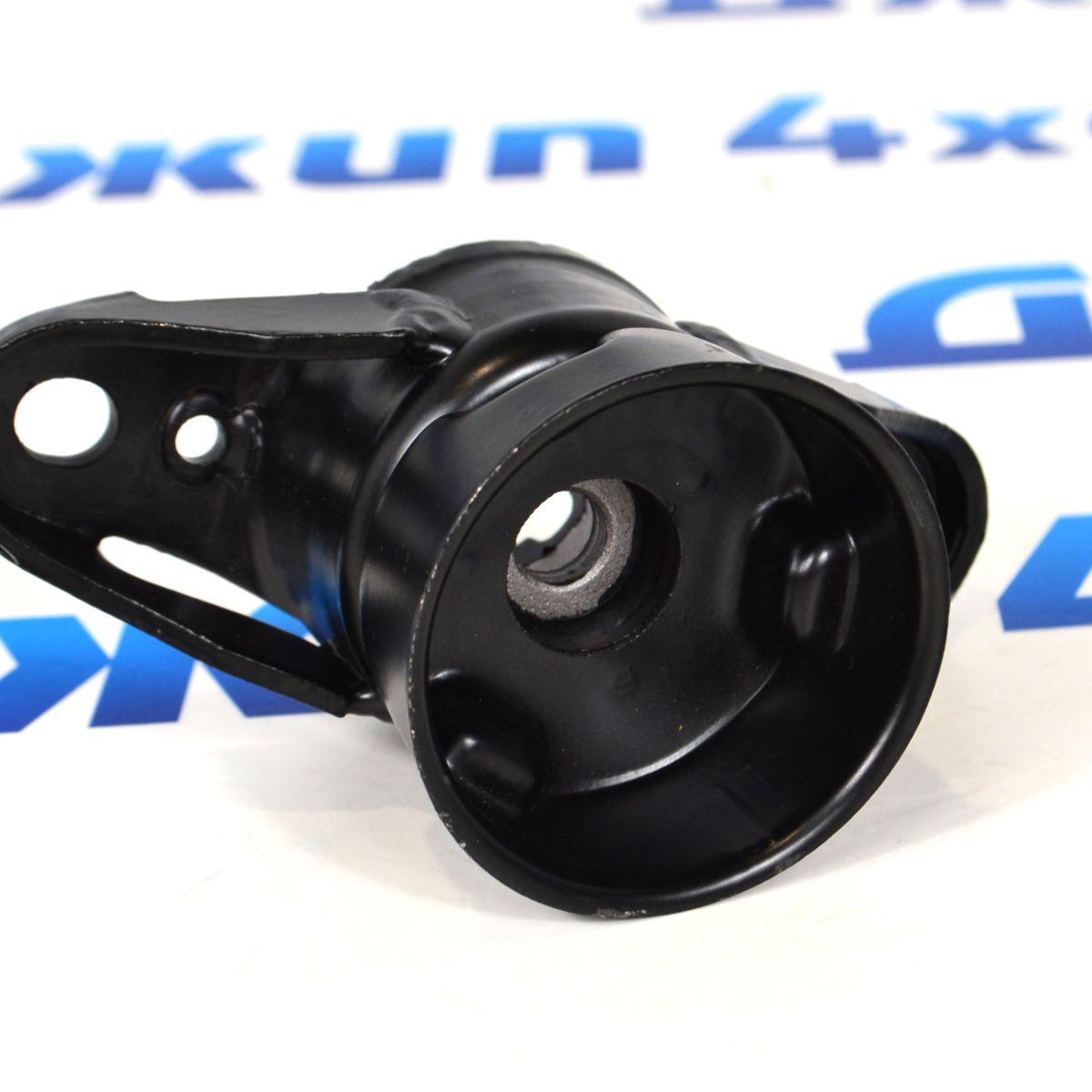 Опора заднего амортизатора Jeep Grand Cherokee WK2/Dodge Durango WD 68029590AF