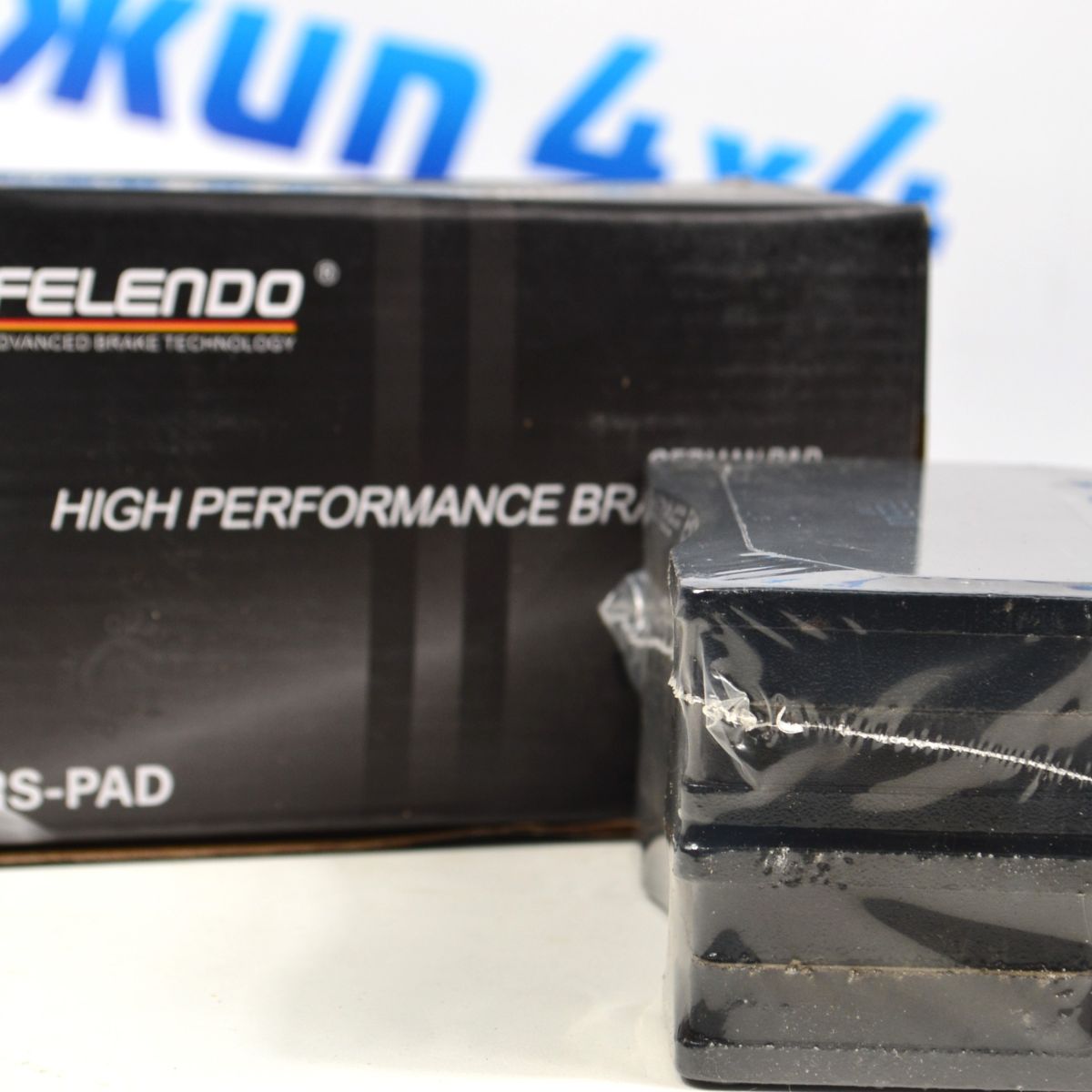 Колодки тормозные передние Range Rover L322/Range Rover Sport L320 SFP500070