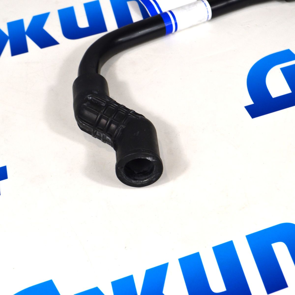 Трубка клапана картерных газов Jeep/Dodge/Chrysler V3.0/V3.6 Petrol (PCV) 68105837AA