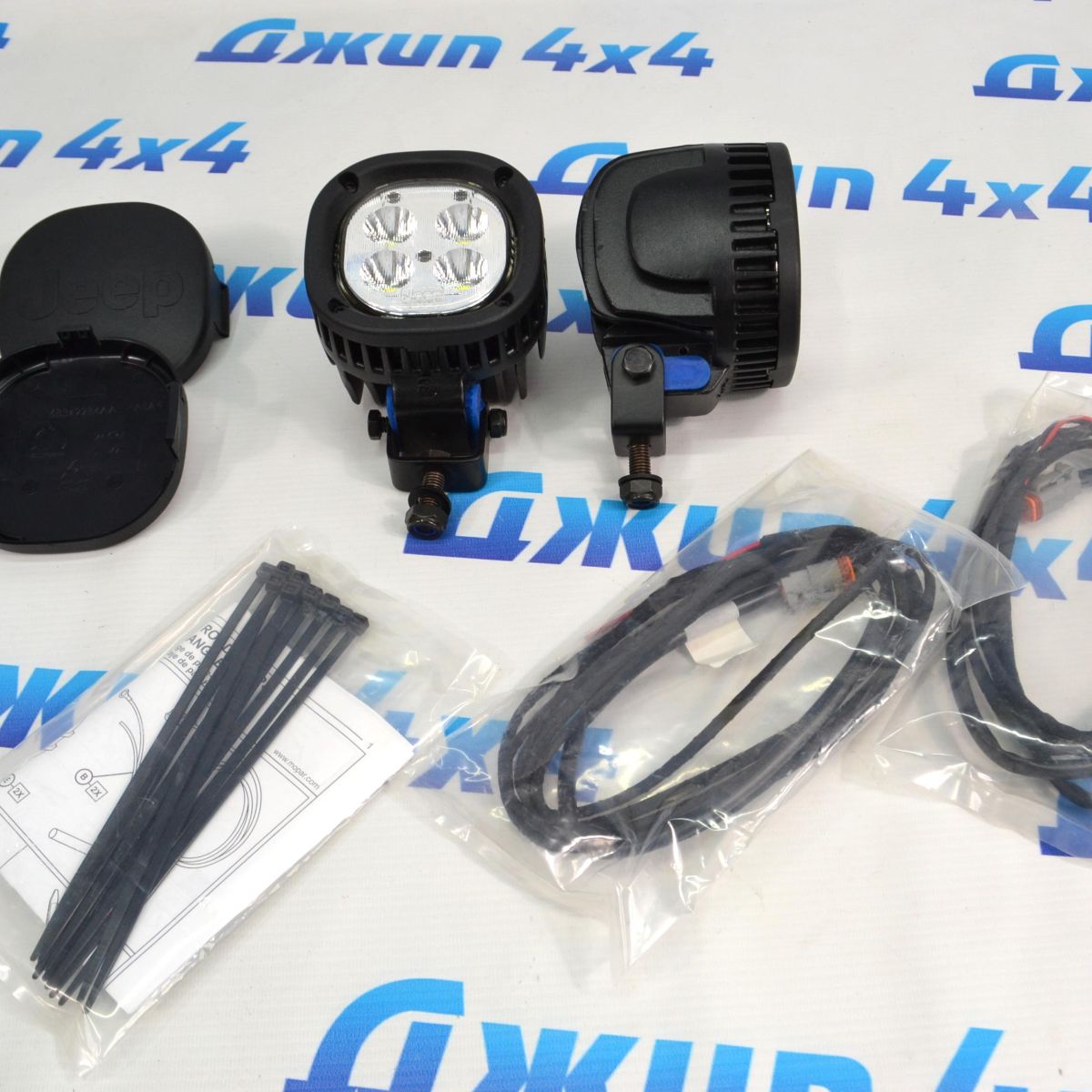 Фары дополнительного освещения Jeep Wrangler JL 82215385AB