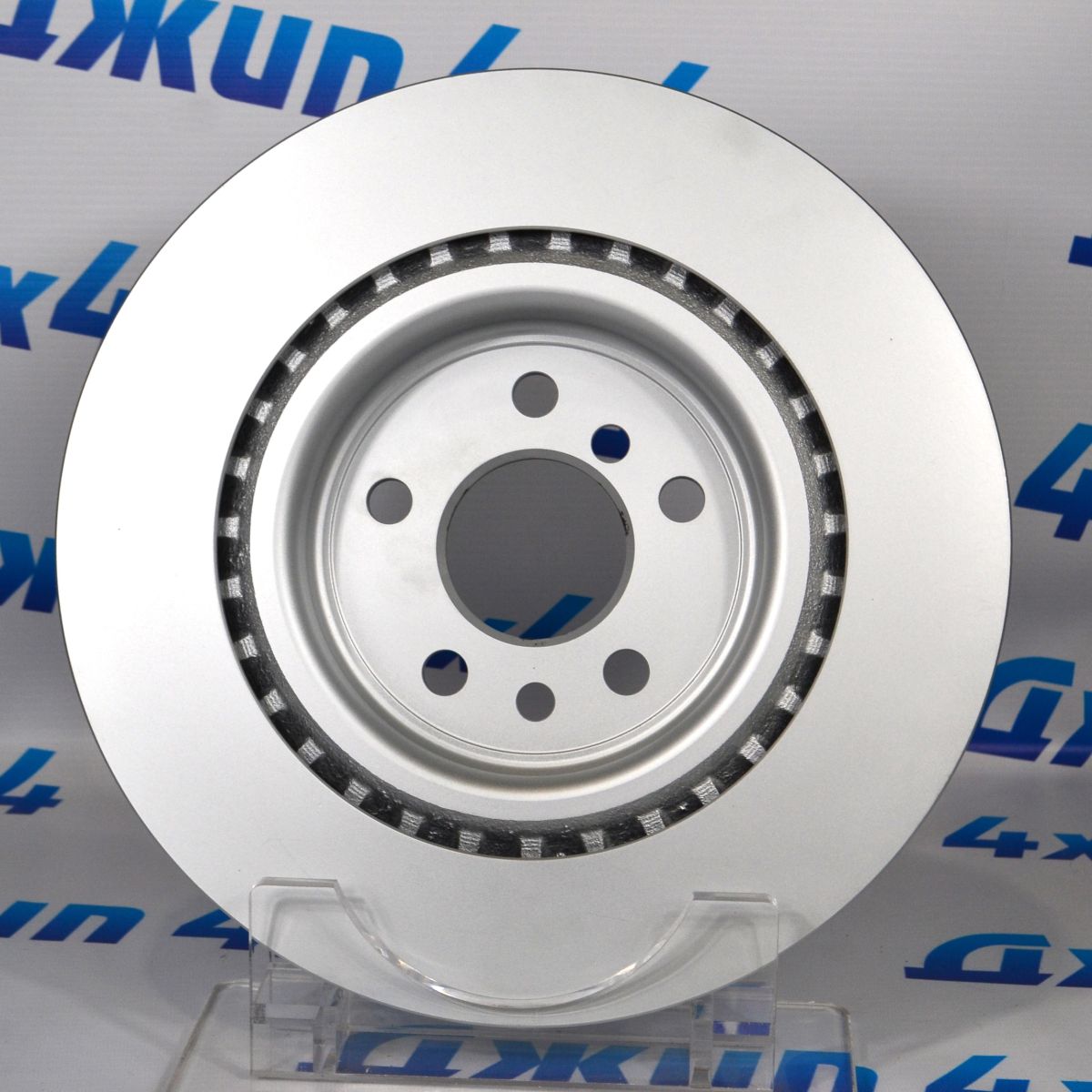 Диск тормозной задний Land Rover Discovery Sport L550/Range Rover Velar L560/Jaguar F-Pace X761 LR090699