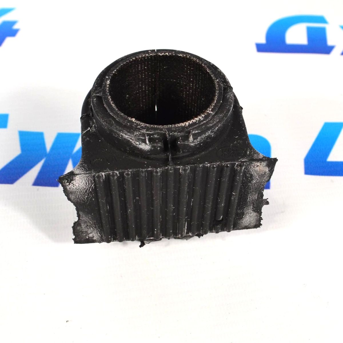 Втулка заднего стабилизатора Range Rover L405/Range Rover Sport L494 LR048462