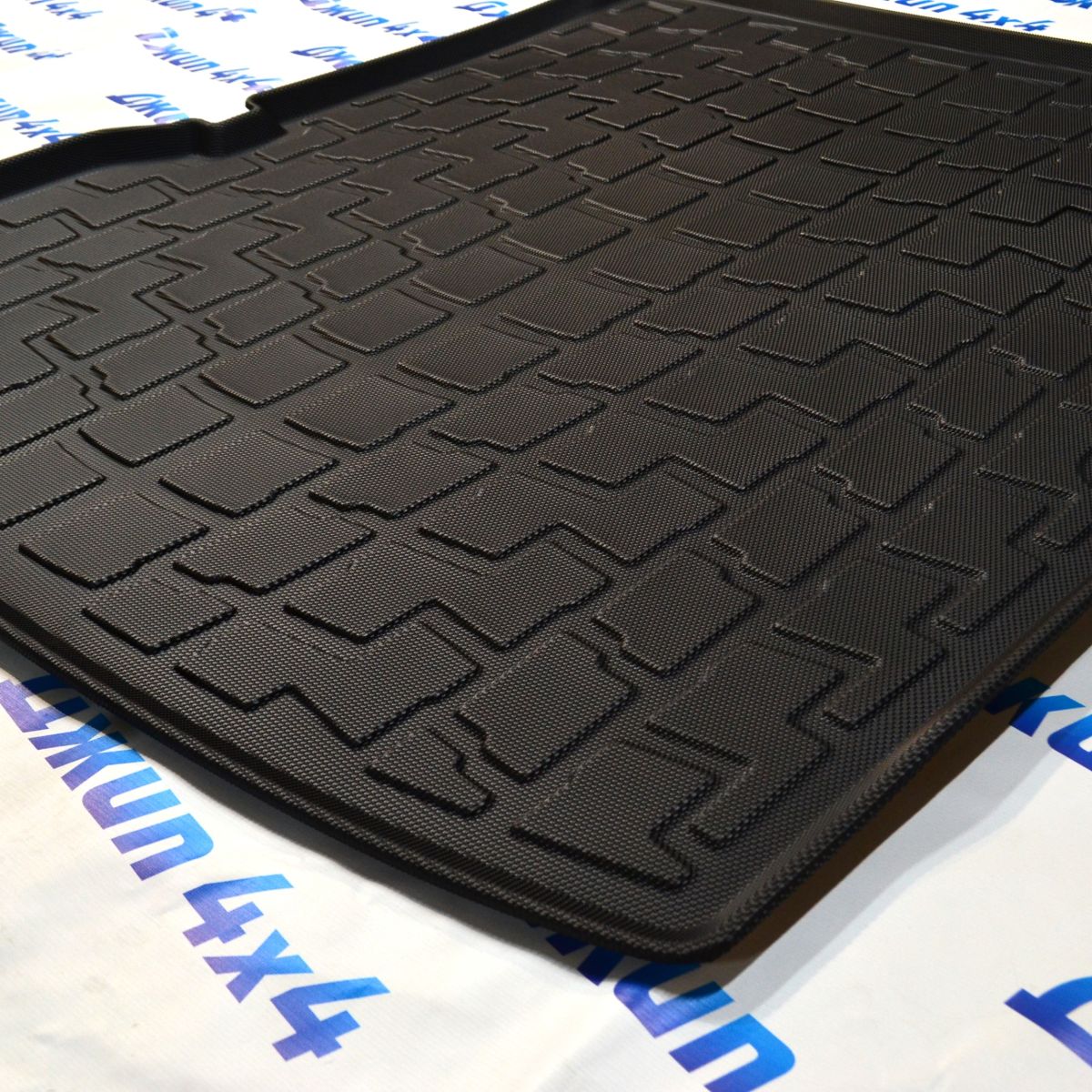 Ковер в багажник Jeep Grand Cherokee WL2022- (7 мест) D-0582