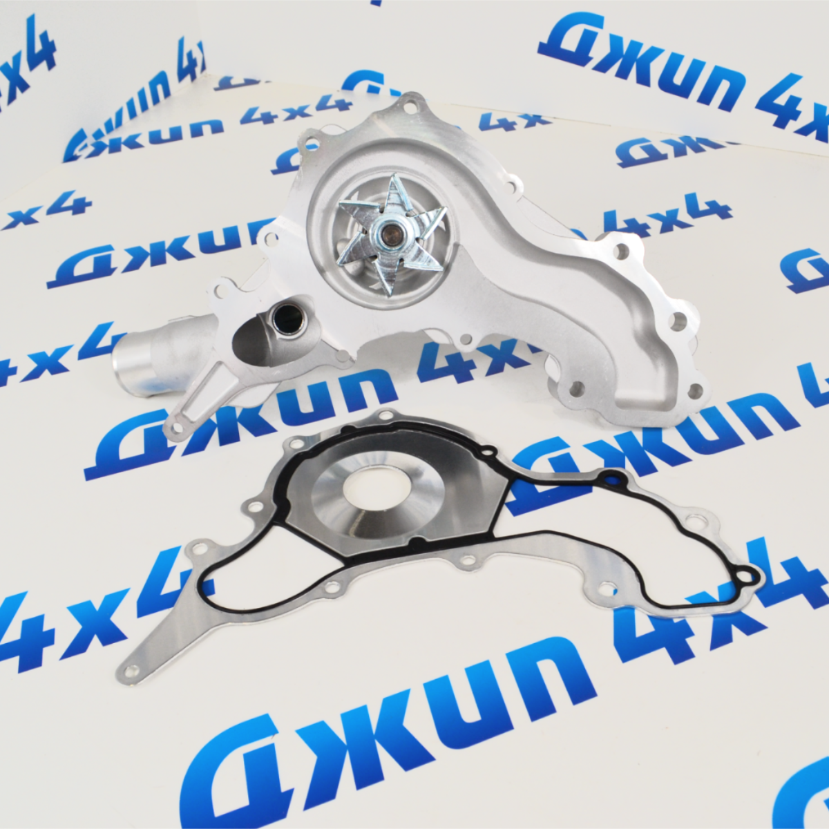 Помпа системы охлаждения Jeep Grand Cherokee WK2 V3.6 2016- (с прокладкой) 68311108AE