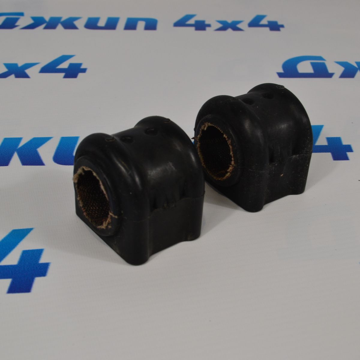 Втулка СПУ переднего Dodge Ram TRX 2021-2023 68466023AA