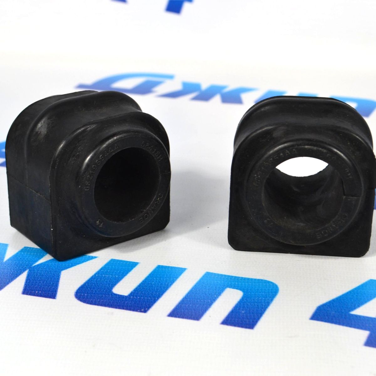 Втулка переднего стабилизатора Dodge Charger LD/Dodge Challenger LA/Crysler 300C LX 68219854AA