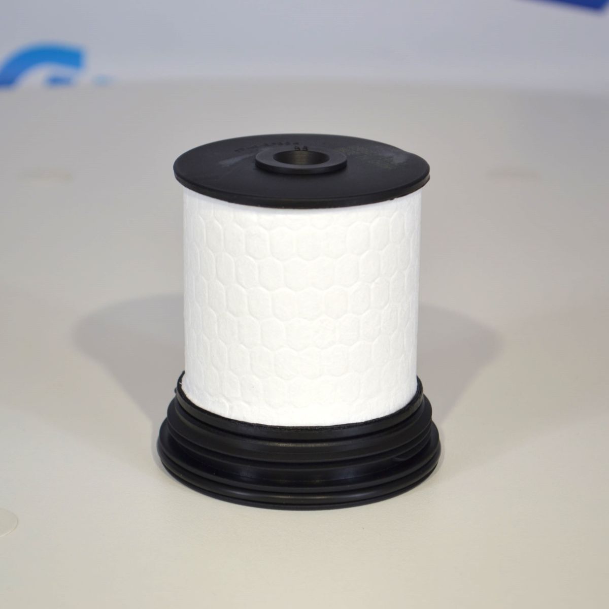 Фильтр топливный Jeep Grand Cherokee WK2/Jeep Cherokee KL/KK V2.2/2.8/3.0CRD 4726067AA