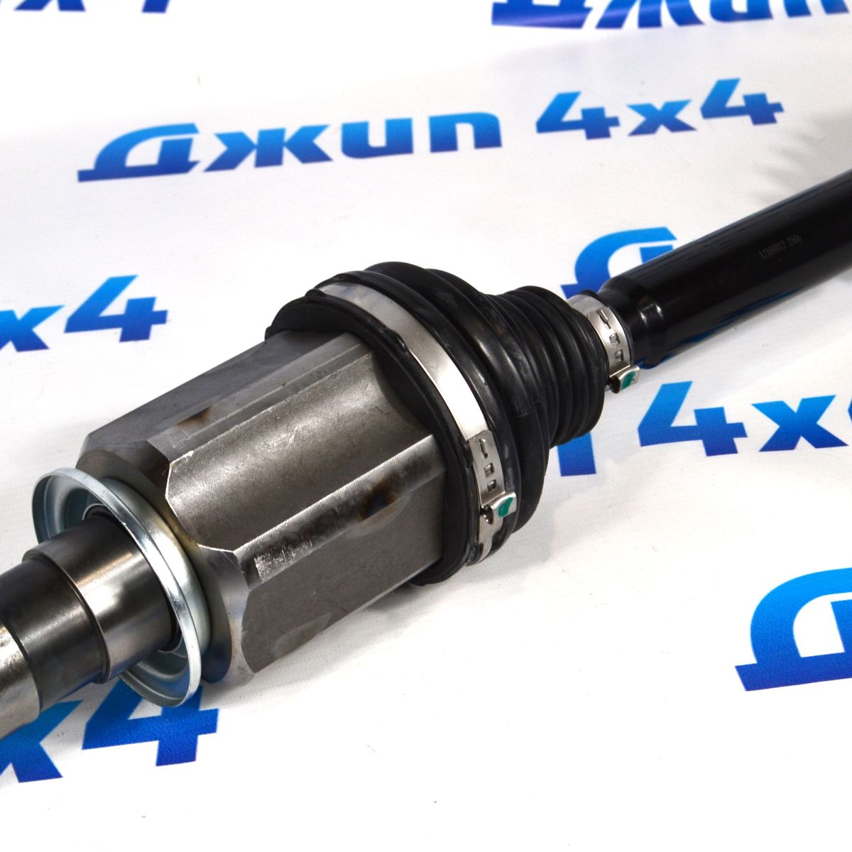 Привод передний Range Rover L405/Range Rover Sport L494/Land Rover Discovery L462 (правый) LR064635
