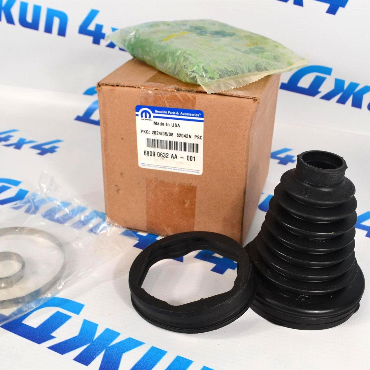 Пыльник внутреннего ШРУС Dodge Ram 1500 DS 68090632AA