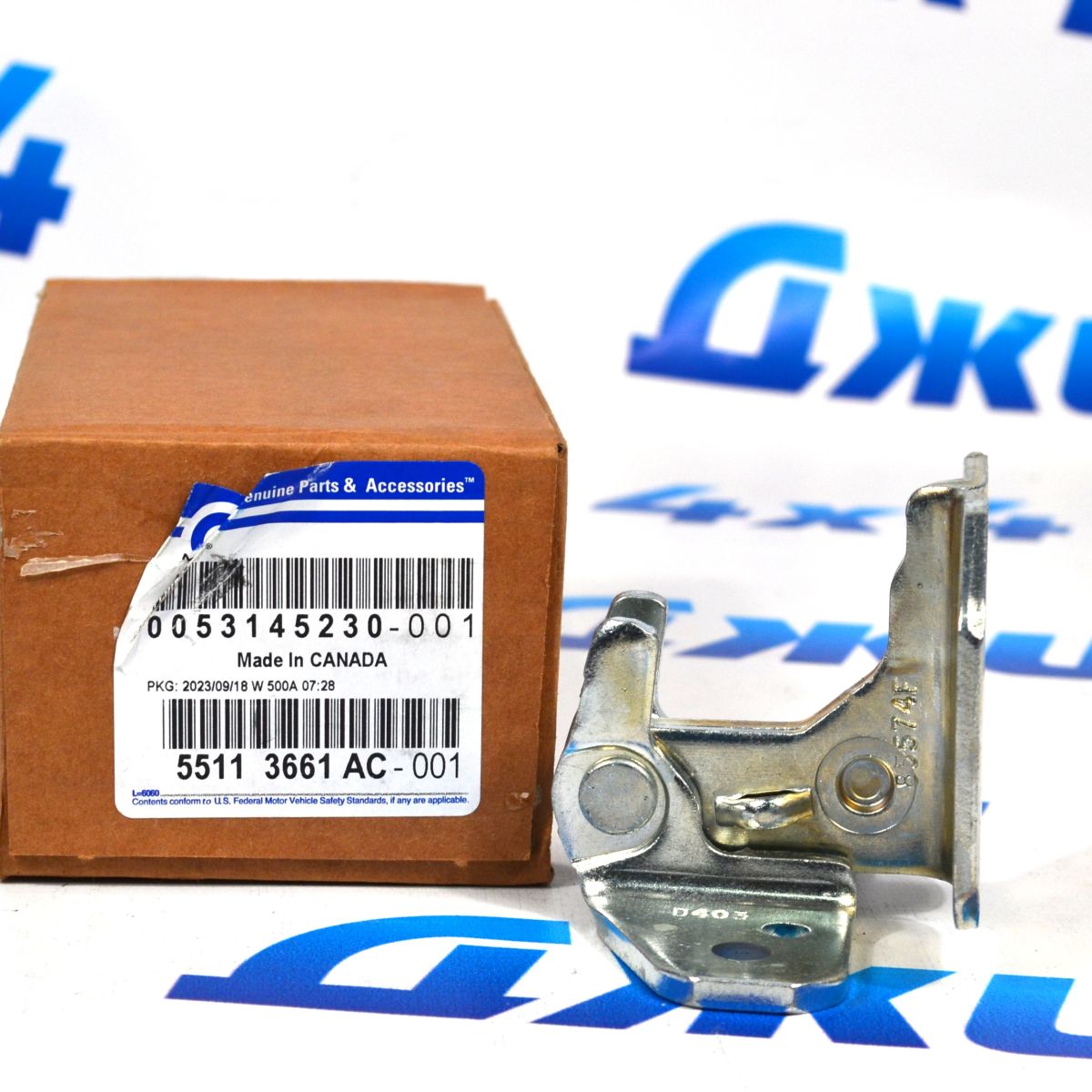 Петля передней/задней левой двери Jeep Grand Cherokee WK2 (верхняя) 55113661AC