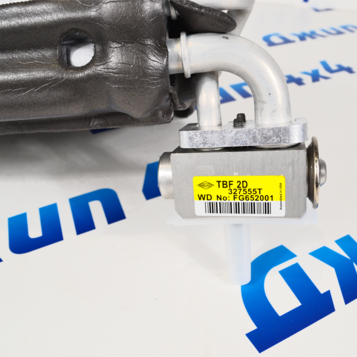 Испаритель кондиционера в комплекте с редукционным клапаном Jeep Grand Cherokee WK2/Dodge Durango 68267079AB