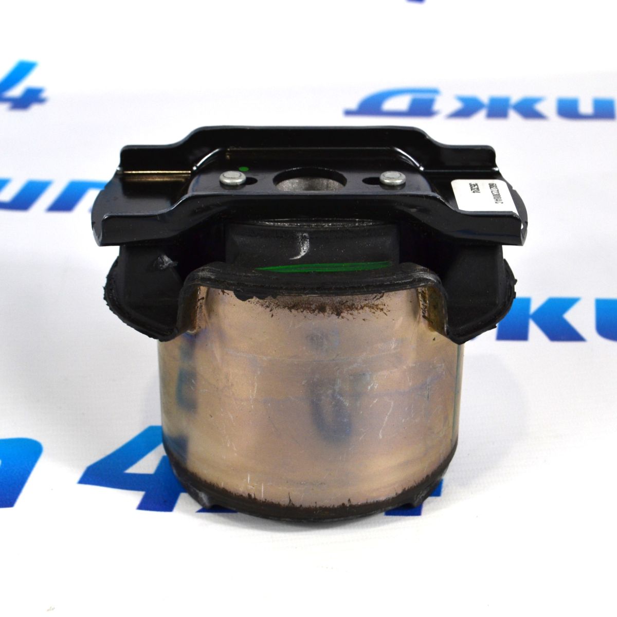 Сайлентблок заднего подрамника Jeep Grand Cherokee WK2/Dodge Durango WD (передний) 68272300AC