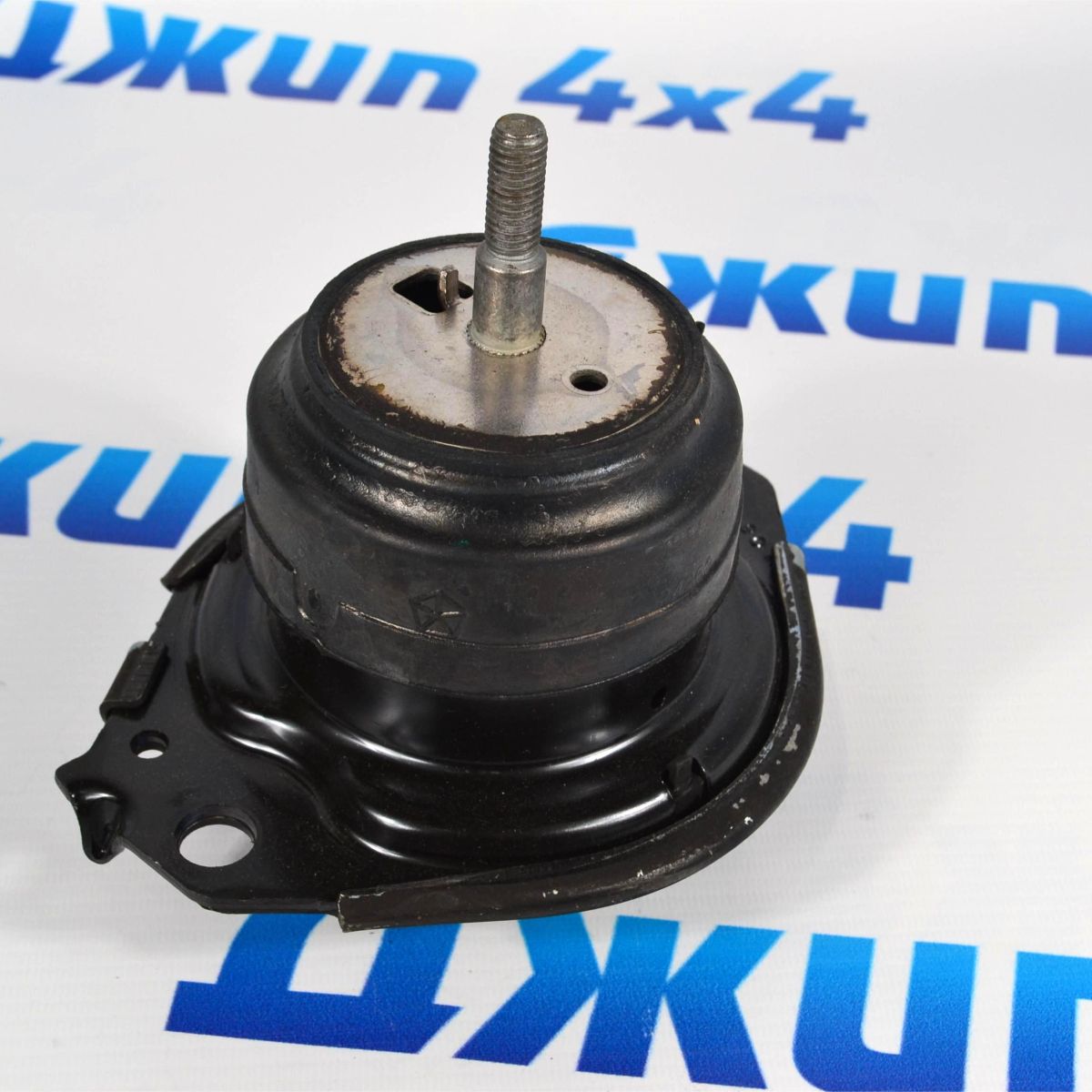 Опора двигателя Jeep Grand Cherokee WK2 V3.0CRD 68252523AA