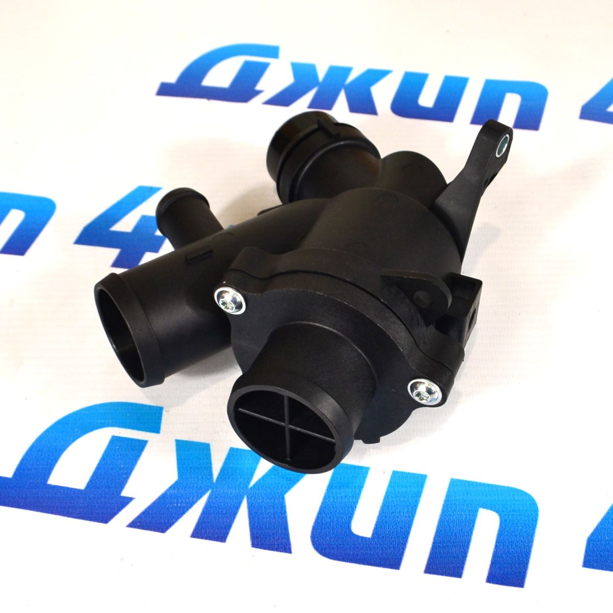 Термостат Jaguar XE X760/Range Rover L405/Range Rover Sport L494 V5.0SC (с корпусом) LR035124