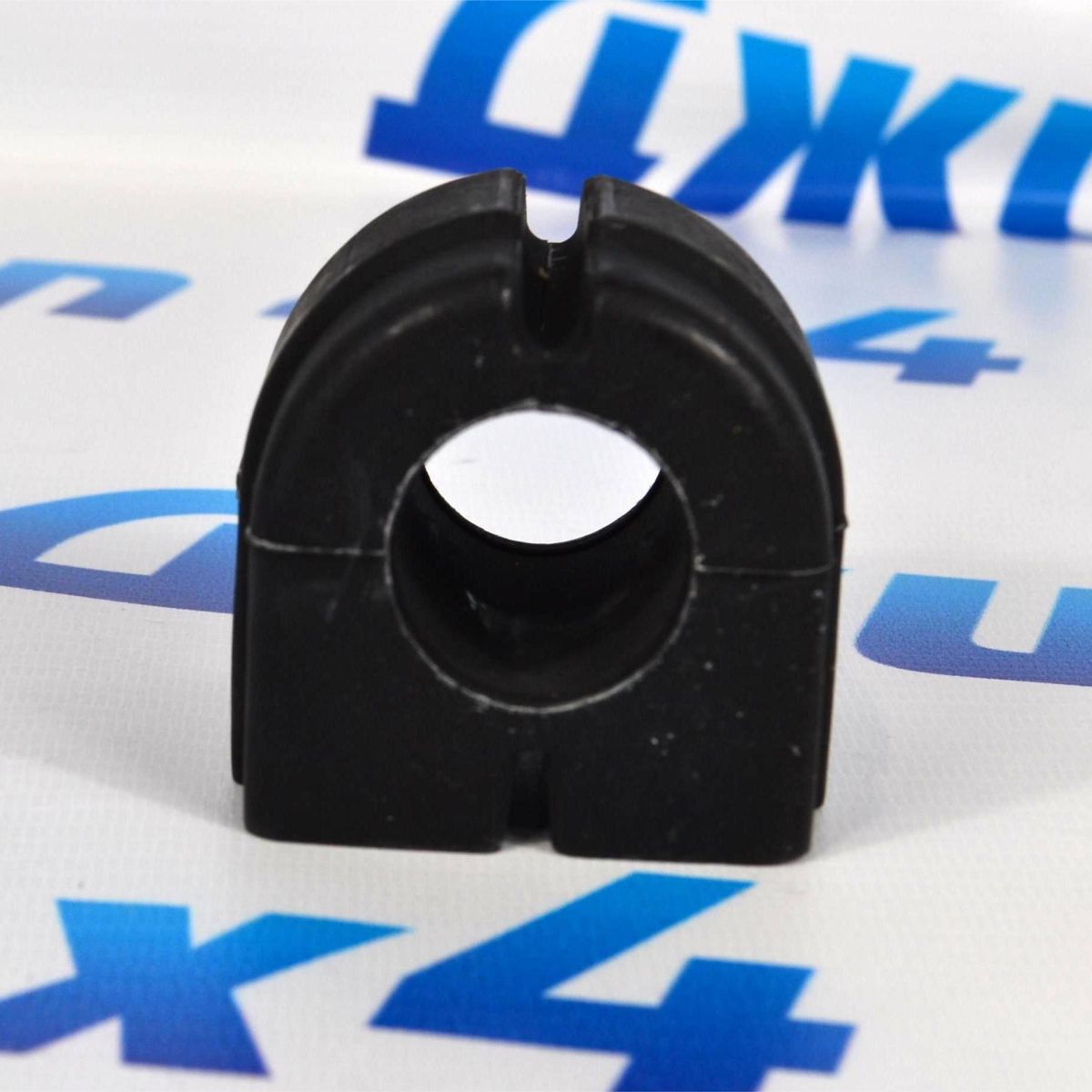 Втулка заднего стабилизатора Range Rover L322 RBX500040