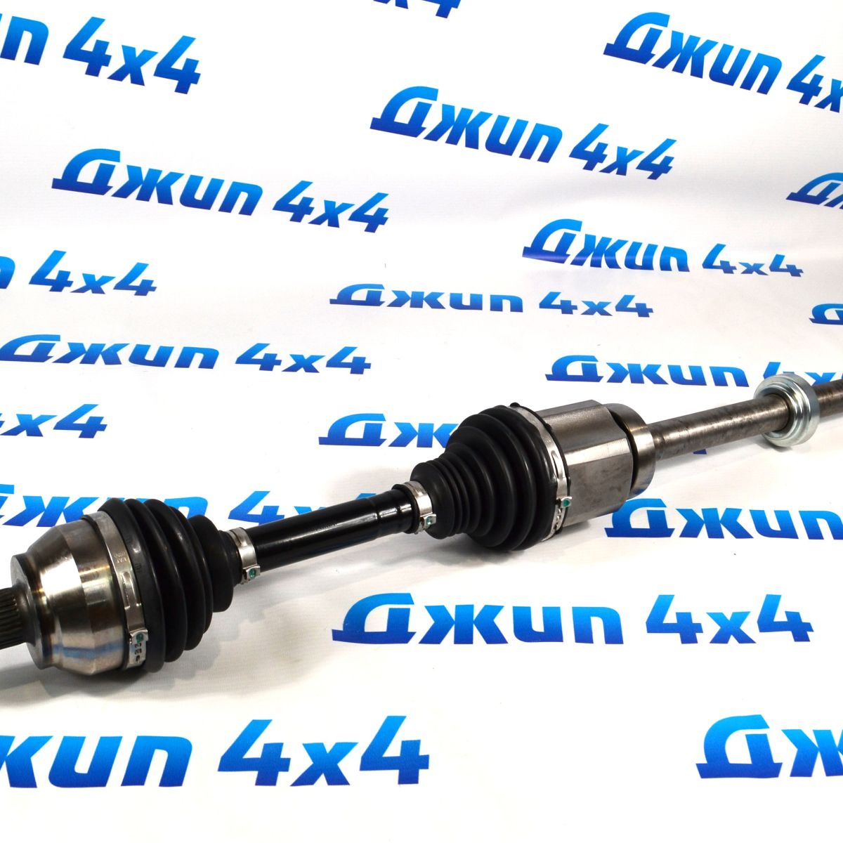 Привод передний Land Rover Discovery L550/Range Rover Evoque L551 (правый) LR061598