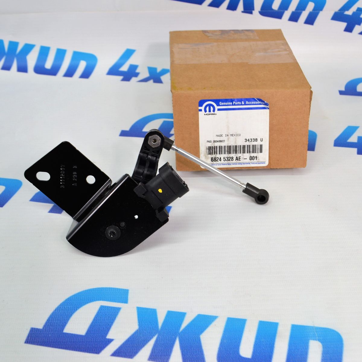 Датчик положения кузова Jeep Grand Cherokee WK2/Dodge Durango WD (передний/правый) 68245328AE