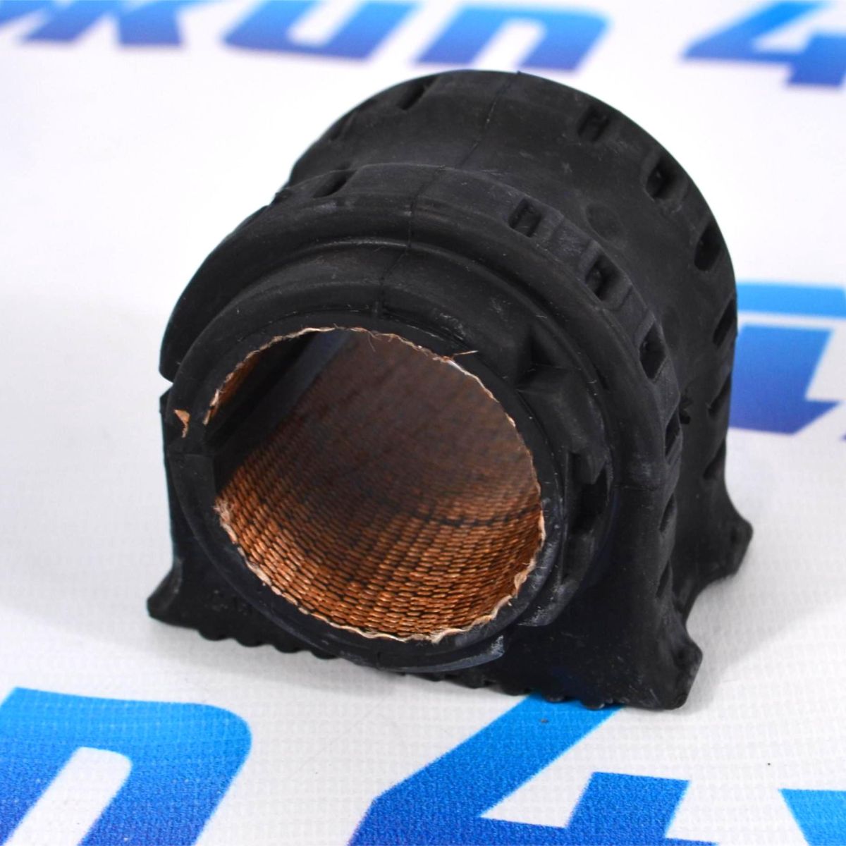 Втулка переднего стабилизатора Range Rover L405/Range Rover Sport L494 LR048451