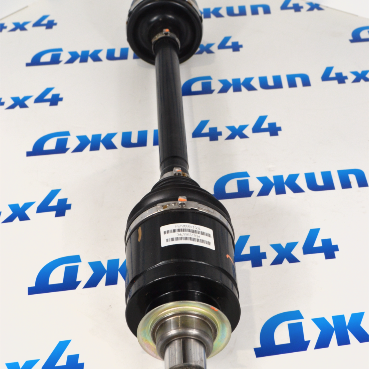 Привод задний Jeep Grand Cherokee WK2 (правый) 68193667AC