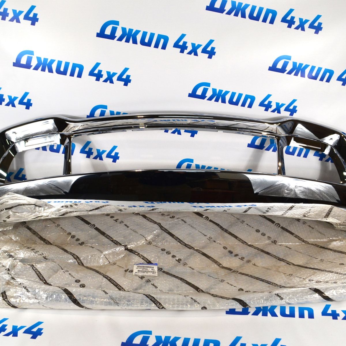 Накладка переднего бампера Jeep Grand Cherokee WK2 68143105AC