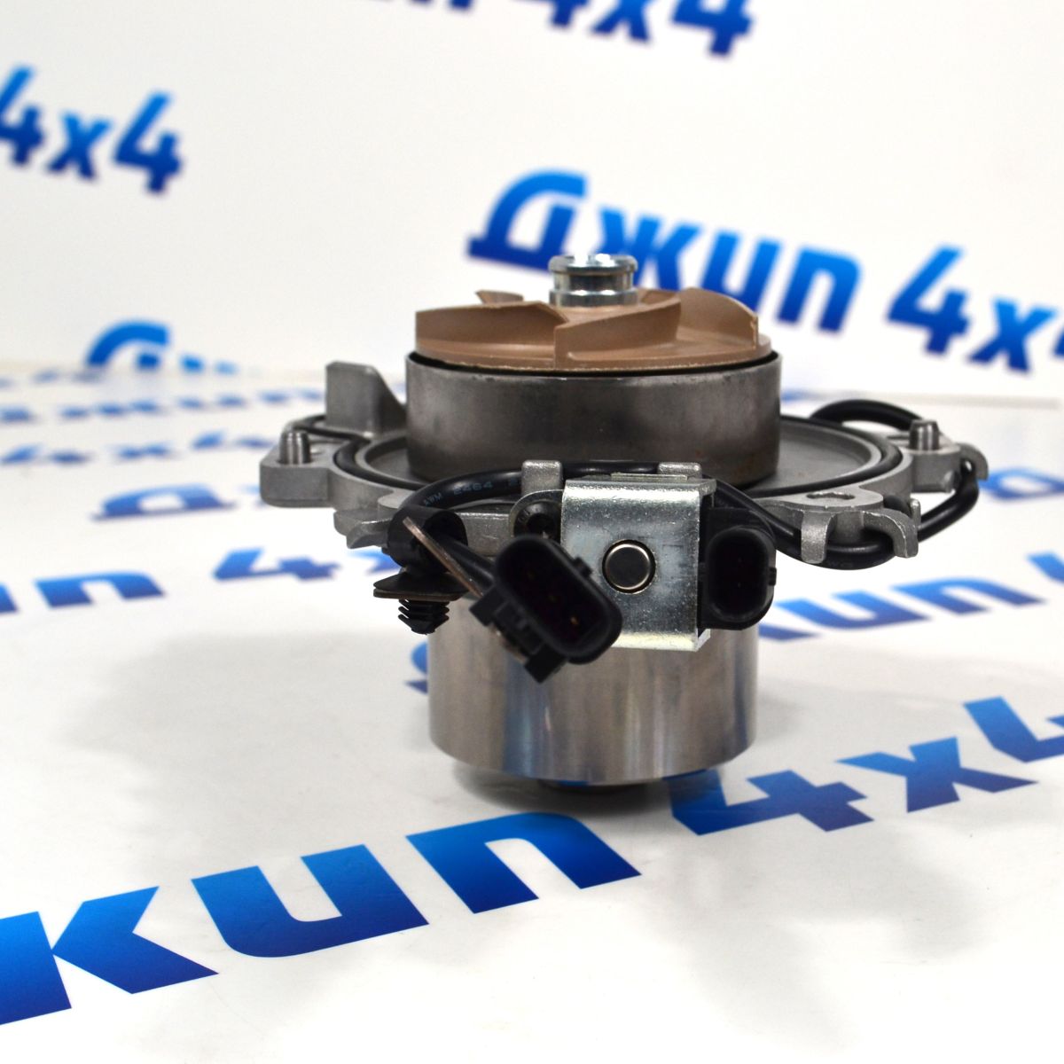 Помпа системы охлаждения Land Rover Discovery Sport L550/Range Rover Velar L560 V2.0T Petrol LR123392