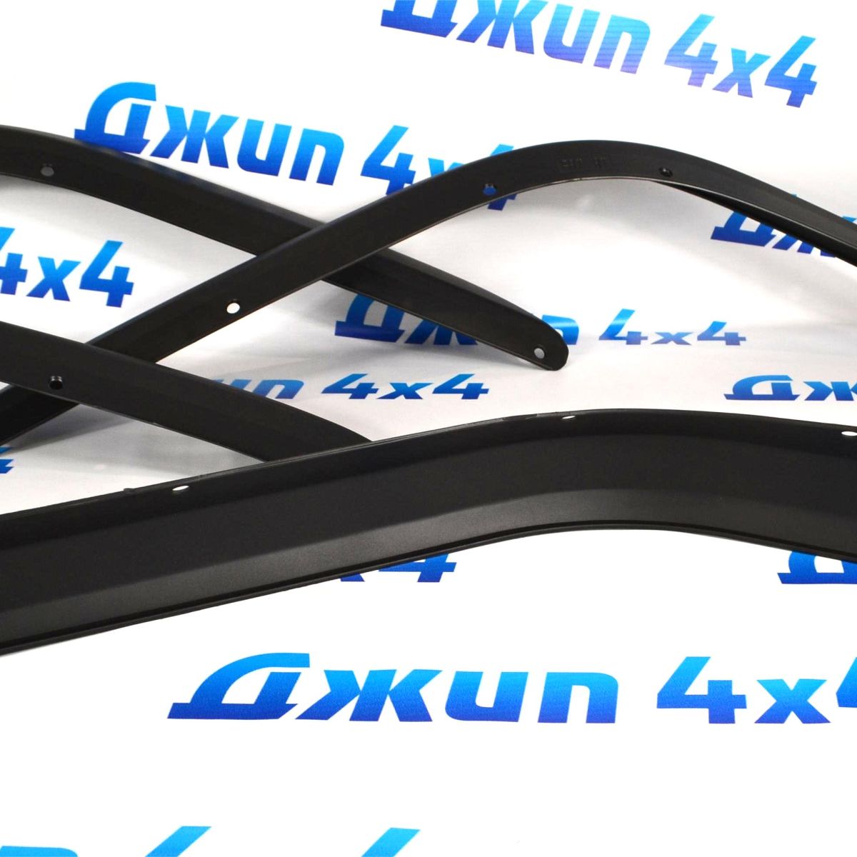 Комплект расширителей Jeep Wrangler JL  (стандартные крылья) QP009879