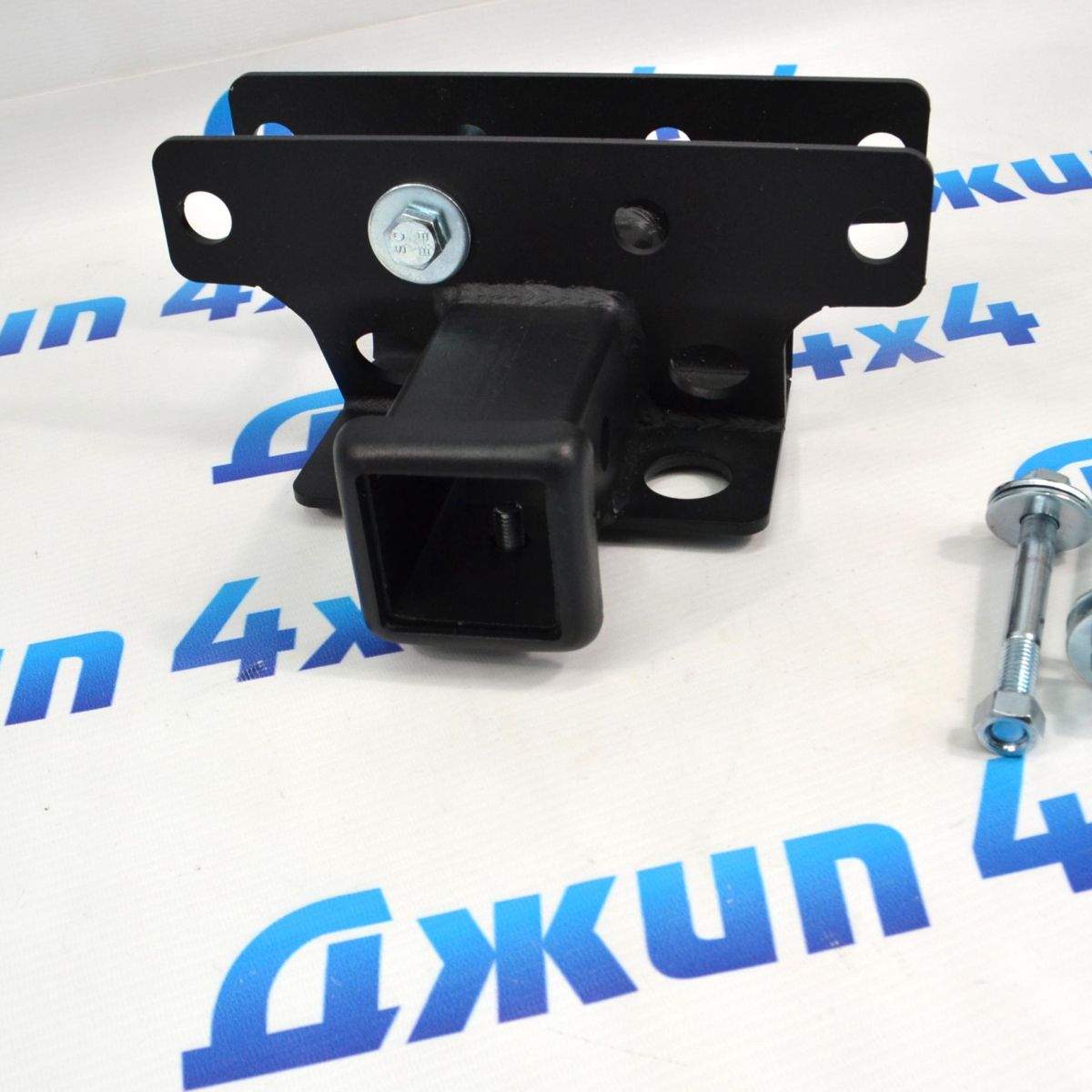Фаркоп съёмный под квадрат Jeep Gladiator 82215648