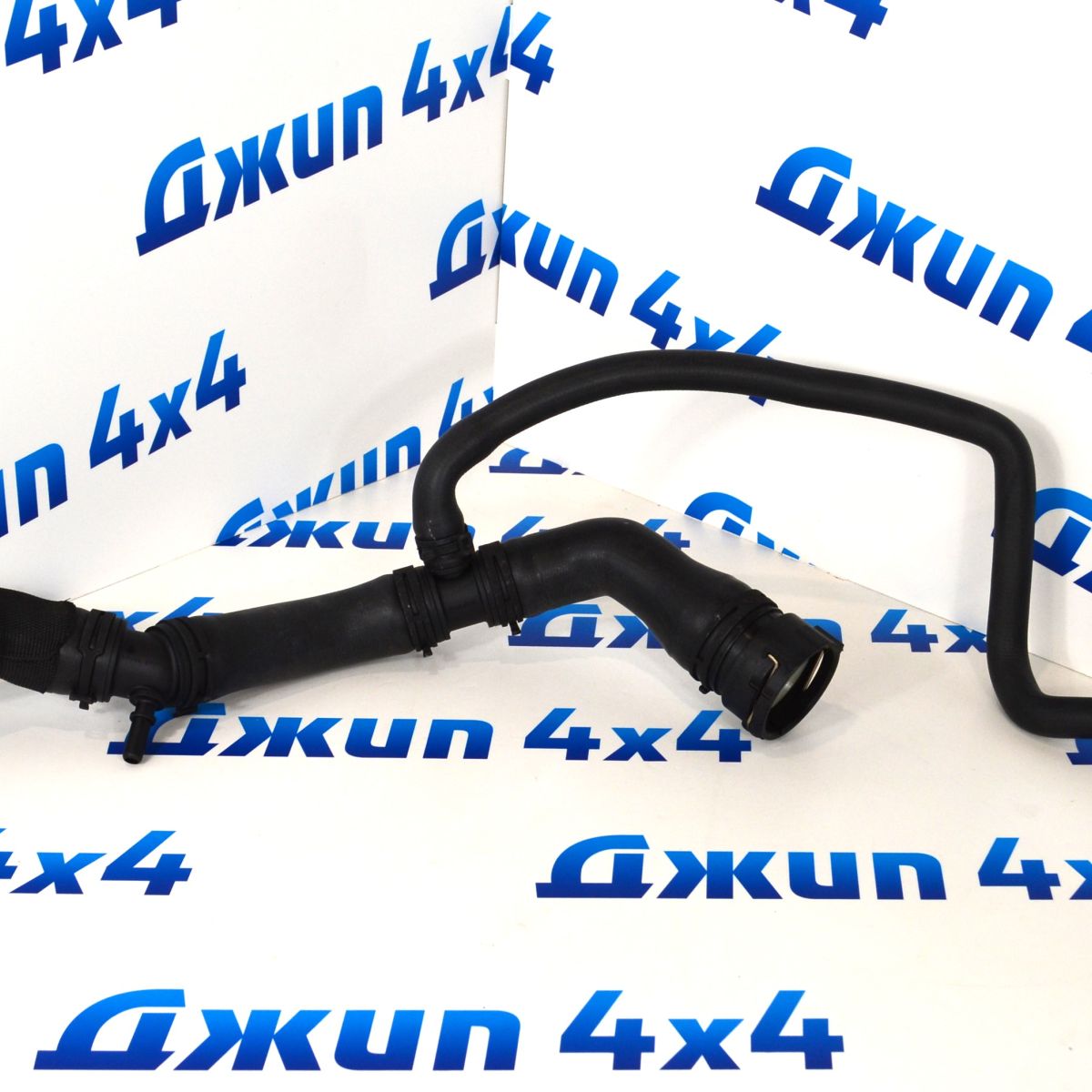 Патрубок радиатора верхний Range Rover L405/Range Rover Sport L494 V4.4TD LR080119