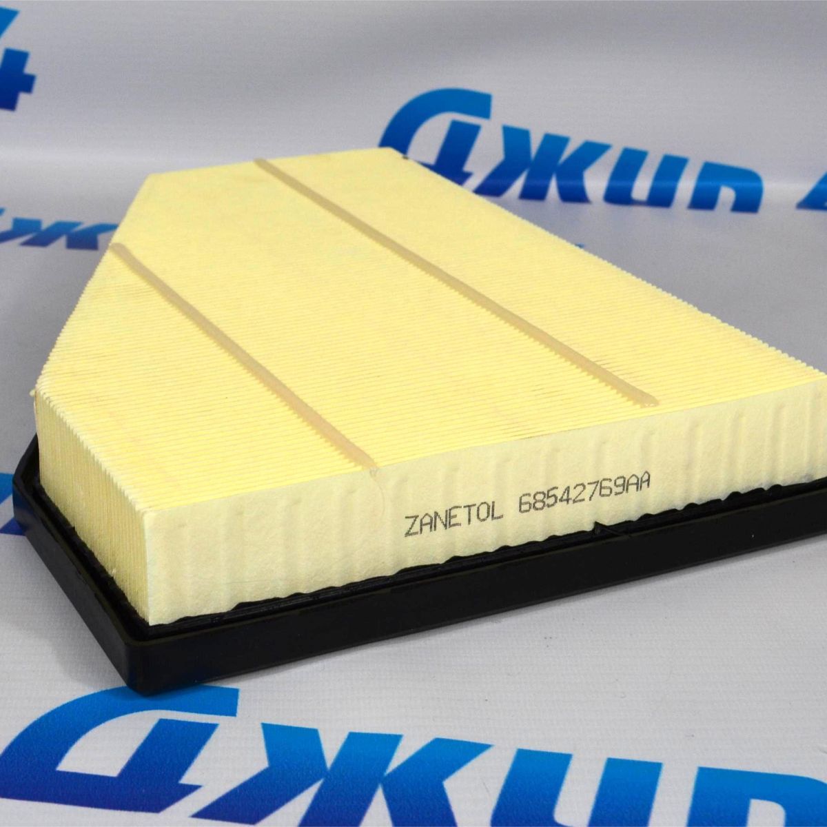 Фильтр воздушный Jeep Grand Cherokee WL 3.6 68542769AA