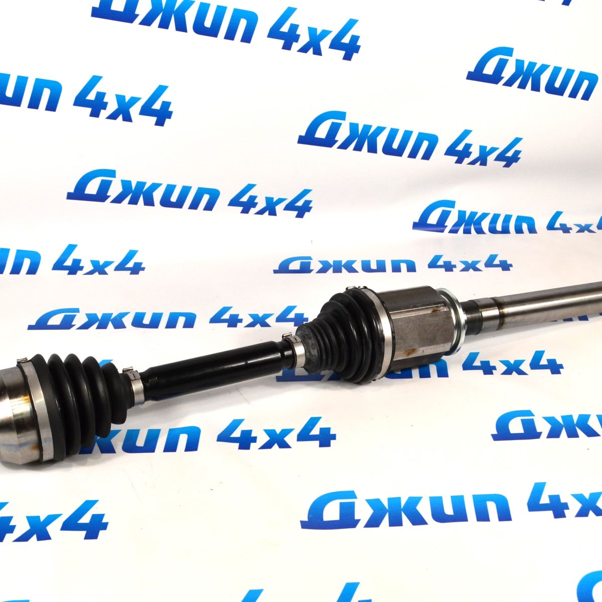 Привод передний Range Rover L405/Range Rover Sport L494/Land Rover Discovery L462 (правый) LR064635