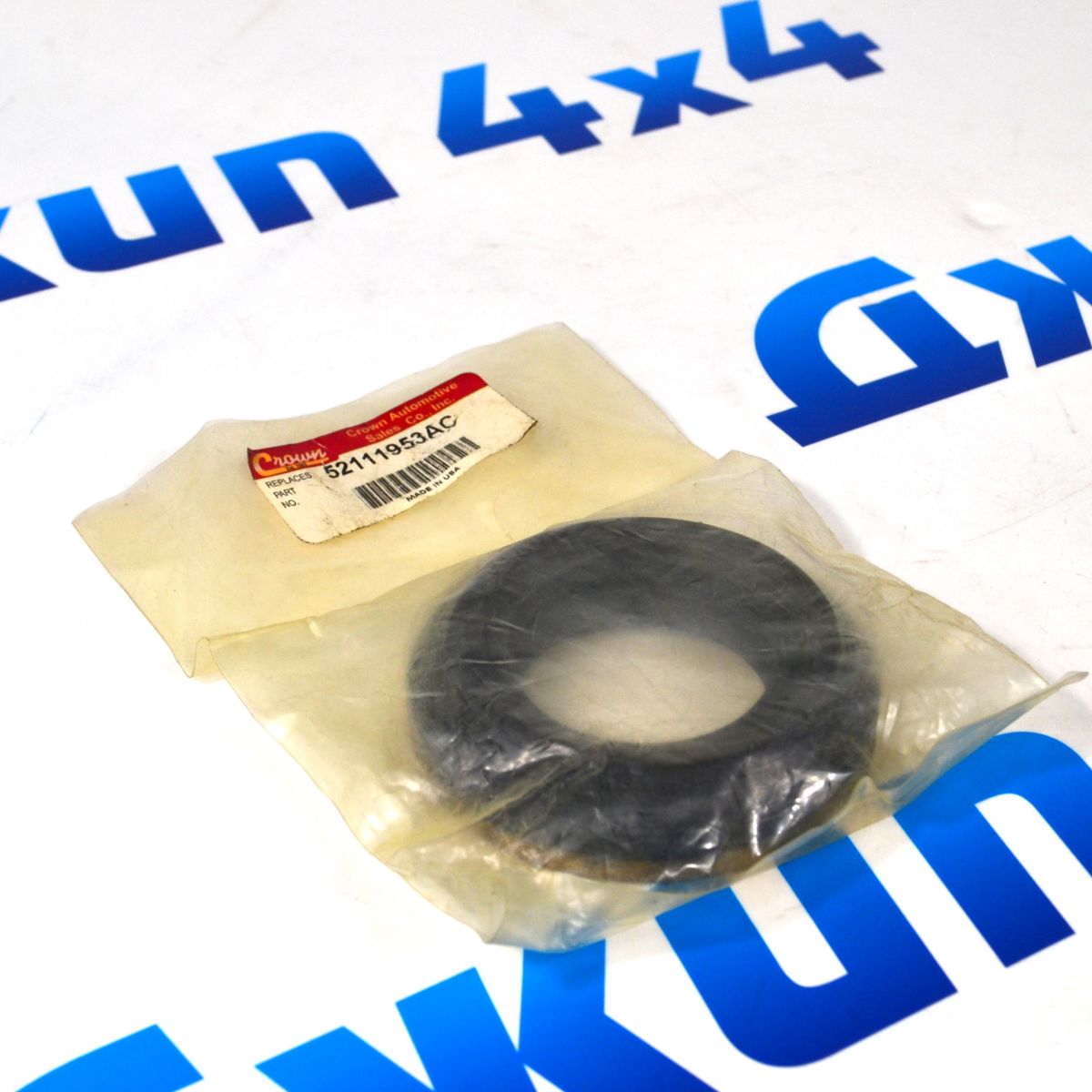 Сальник хвостовика переднего редуктора Jeep Grand Cherokee WK/Jeep Commander XK 52111953AC