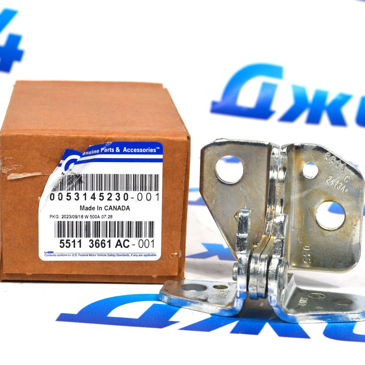 Петля передней/задней левой двери Jeep Grand Cherokee WK2 (верхняя) 55113661AC