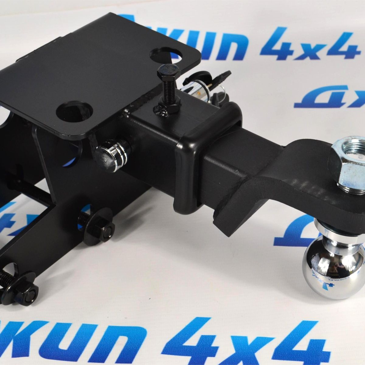 Фаркоп съёмный под квадрат Jeep Wrangler JL/Jeep Wrangler JK (комплект с крюком) 82215209