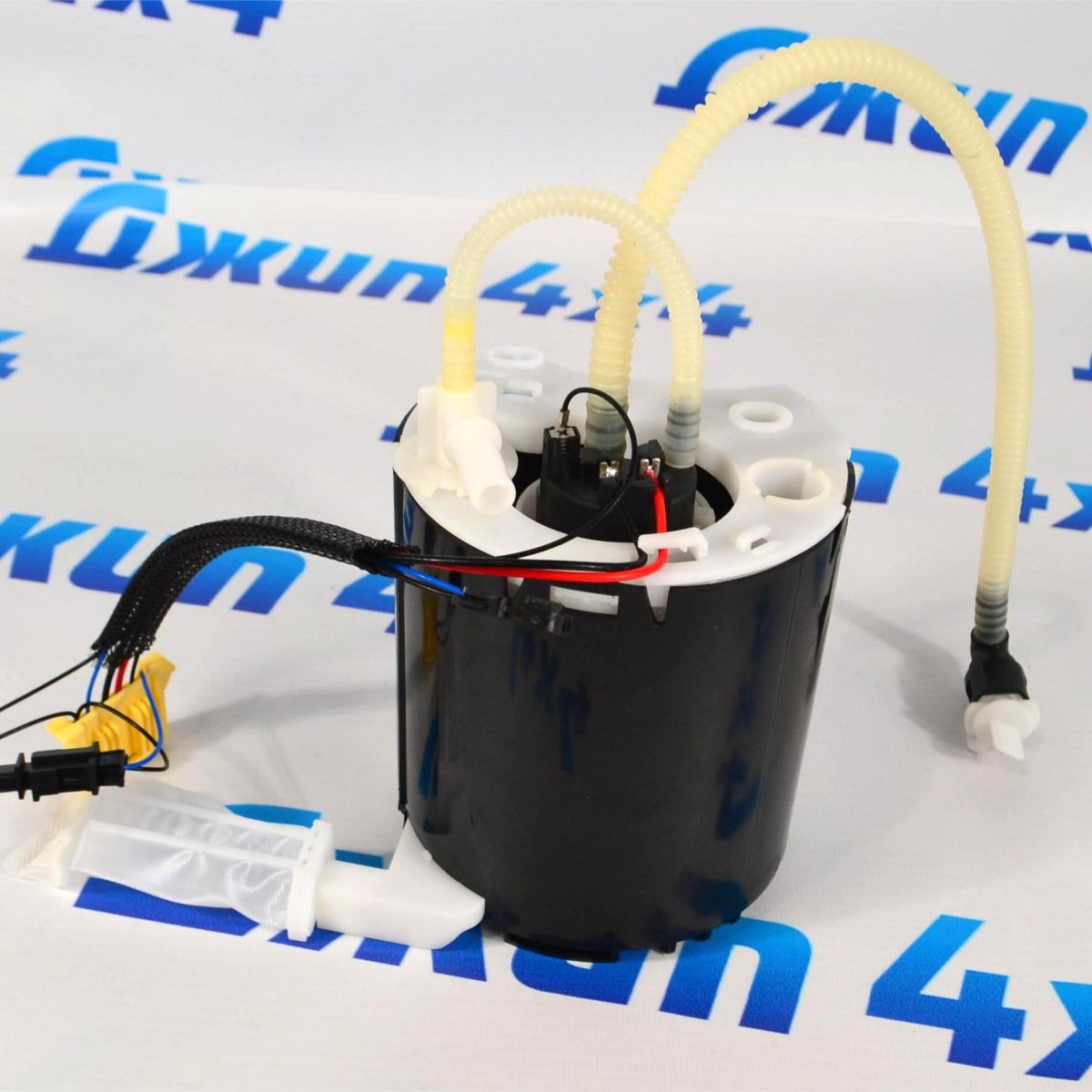 Модуль топливный Land Rover Discovery L319/Range Rover L320 V4.4 Petrol LR016845