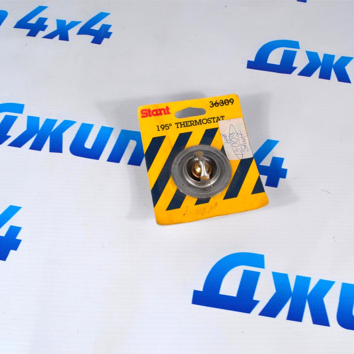 Термостат Jeep Cherokee/ Grand Cherokee/Ford Mustang 1983-2003 52028185AC