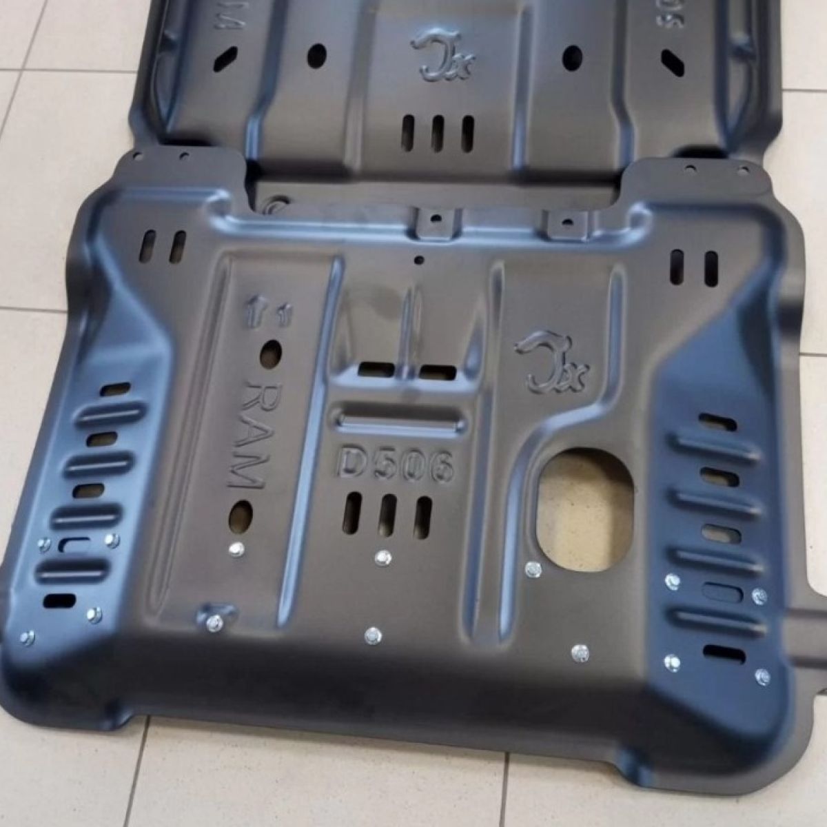 Защита днища Dodge Ram 1500 DT (алюминий,комплект) 68709208AA