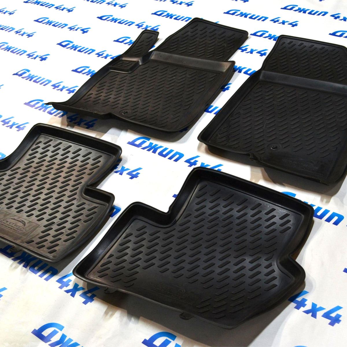 Коврики в салон Jeep Compass MK 2011- (комплект) 82210598AC