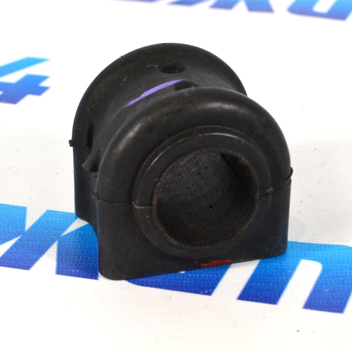 Втулка переднего стабилизатора Dodge Ram TRX 2021-2023 68466023AA