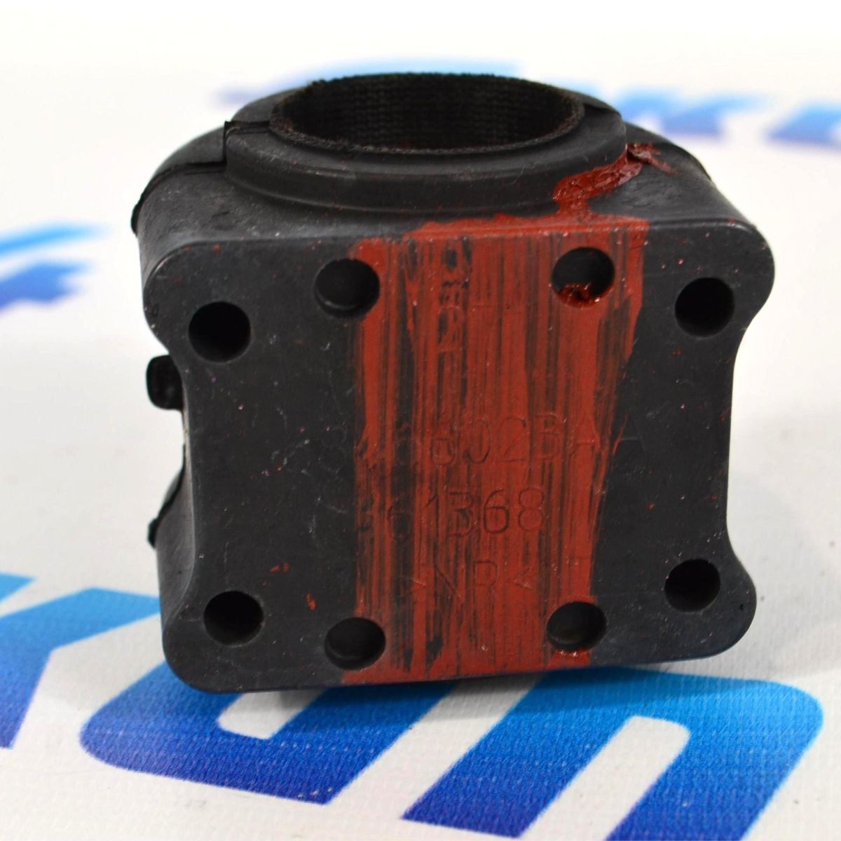 Втулка переднего стабилизатора Dodge Ram TRX 2021-2023 68466023AA