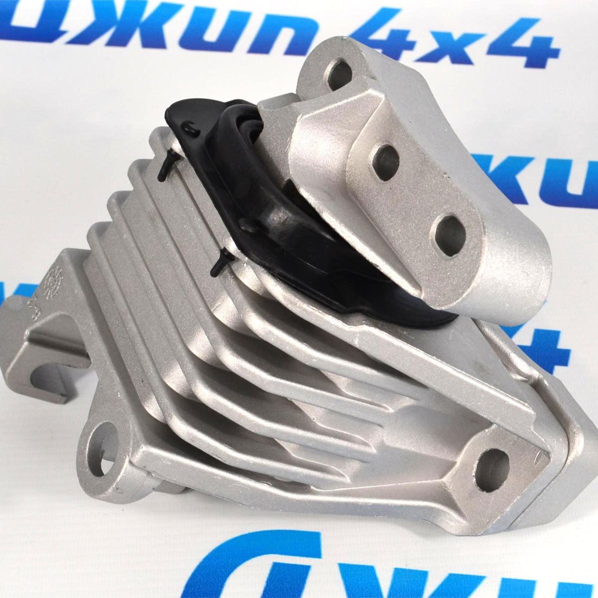 Опора двигателя Jeep Cherokee KL (правая) 68192831AD