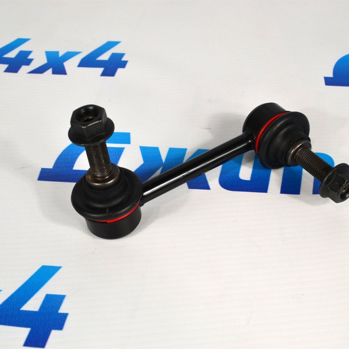 Тяга переднего стабилизатора Jeep Grand Cherokee WK2 SRT8 (левая) 68091837AA